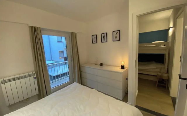 Apartment in Nieuwpoort With sea Beach