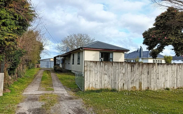 5 Bedroom House at 7 Salisbury Road