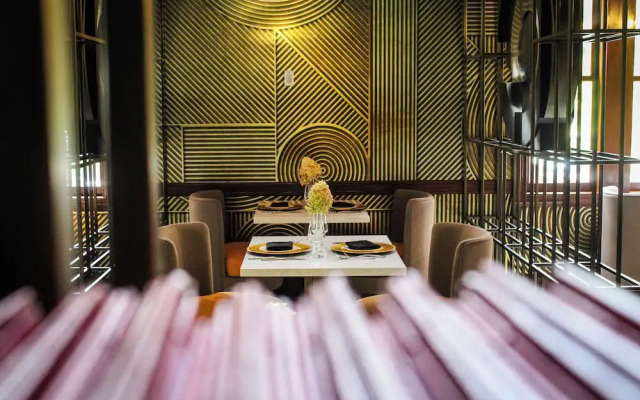 Chateau Merrimack Resort & Spa