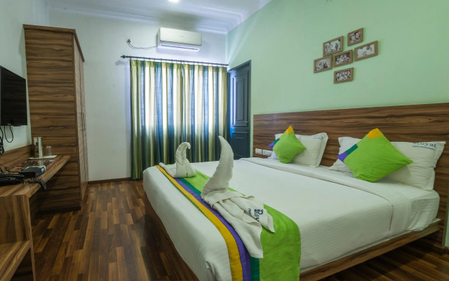 Royal Service Apartmentts