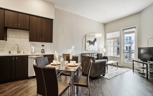 Global Luxury Suites in Campbell