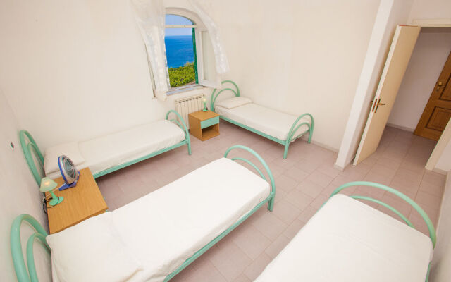 Paradise Beach Hostel