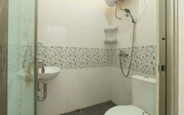 RedDoorz@ Cangkring street Cirebon