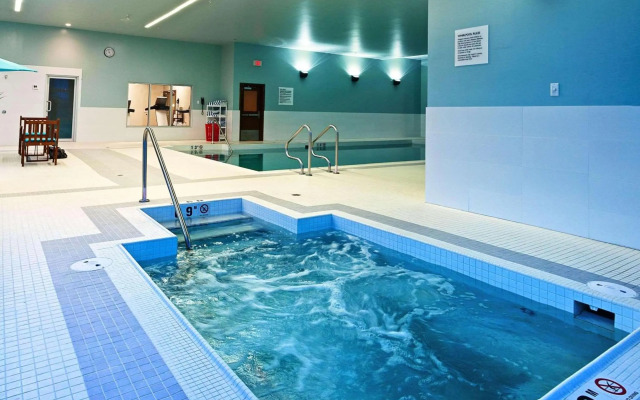 Radisson Hotel & Conference Centre Calgary Airport