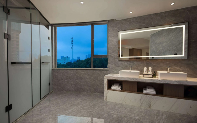Ramada Encore by Wyndham Wuhan West