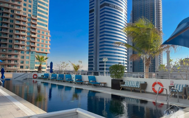 Luxurious Loft with stunning views Dubai