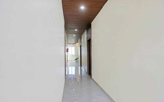 Fabhotel Rr Residency I