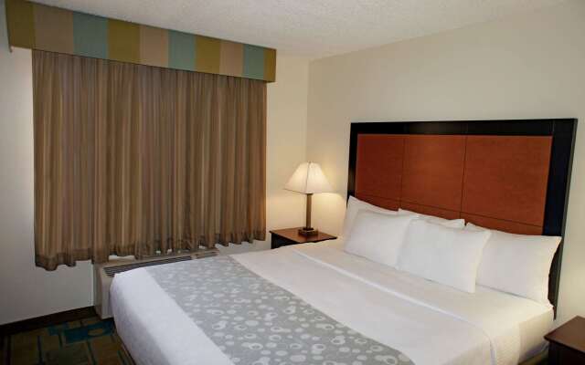 La Quinta Inn & Suites by Wyndham St. Pete-Clearwater Airpt