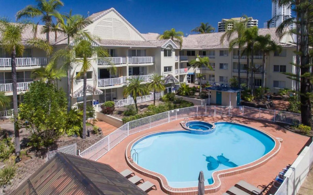 At Surfers Tradewinds