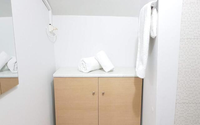 Palette Apartment Terracotta - Athens Center, 3 BD, 2 BATH