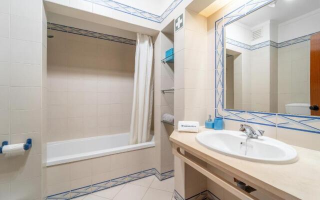 Bella Vista - Apt 103 by HelloVacations