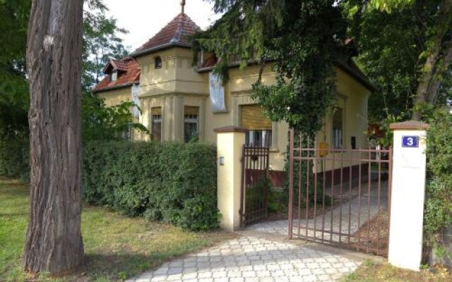 Villa Ricz