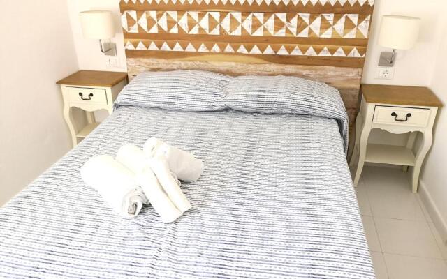 One bedroom appartement with enclosed garden and wifi at Favignana