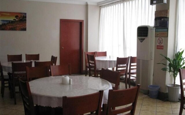 GreenTree Inn Chengdu Kuanzhai Alley RenMin Park Hotel