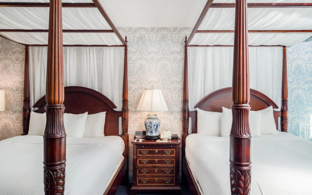 The Farmington Inn & Suites