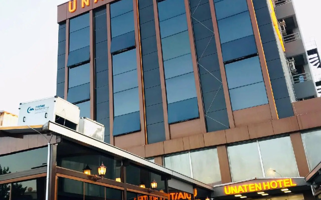 Unaten Otel