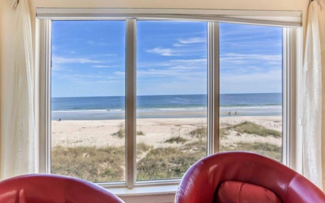 Oceans of Amelia Condos