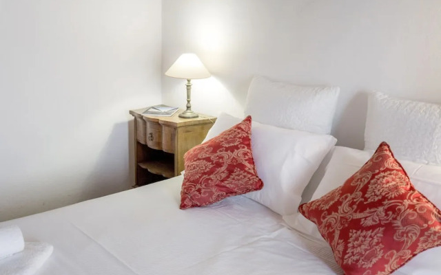 Sant'Ambrogio Five Senses