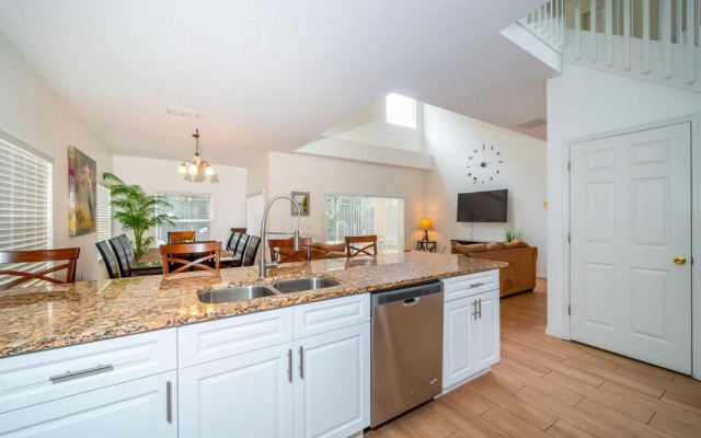 1219 Gorgeous Home W/3-Master'Sgames Rmthemed Rm