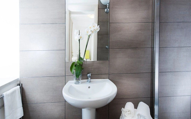 Fontana Bedroom NO Apartment