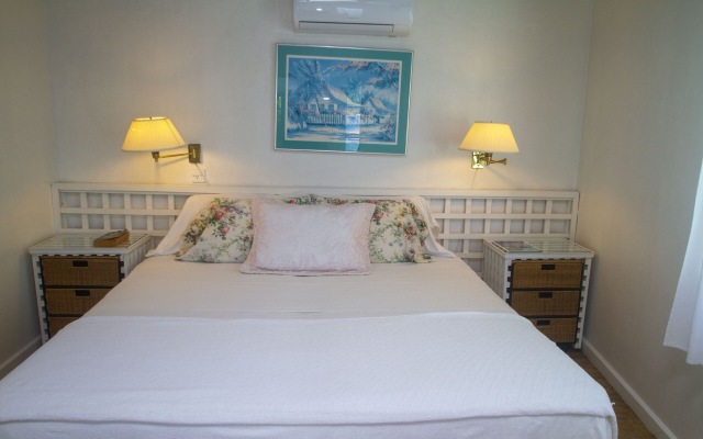Bequia Beachfront Villa Hotel