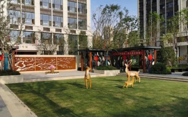 Xingxuan Smart Apartment Hotel (Zhengzhou East High-speed Railway Station)