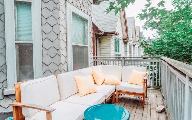 Charming Family House 3 Bdr with Balcony