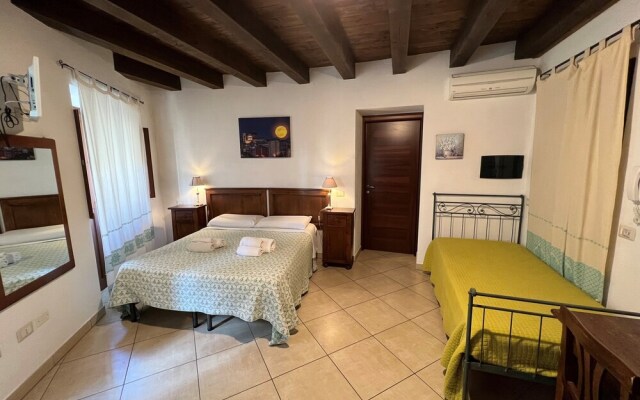 L'Antica Torre Caralis Holiday
