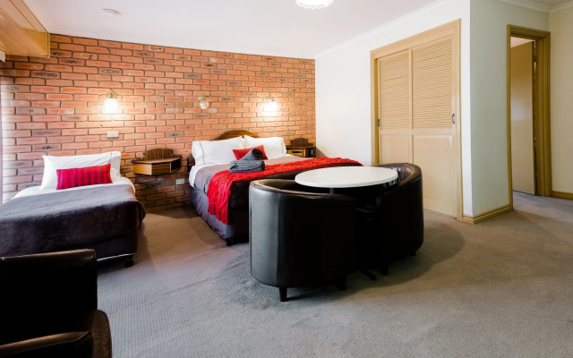 Castlemaine Colonial Motel and Apartments