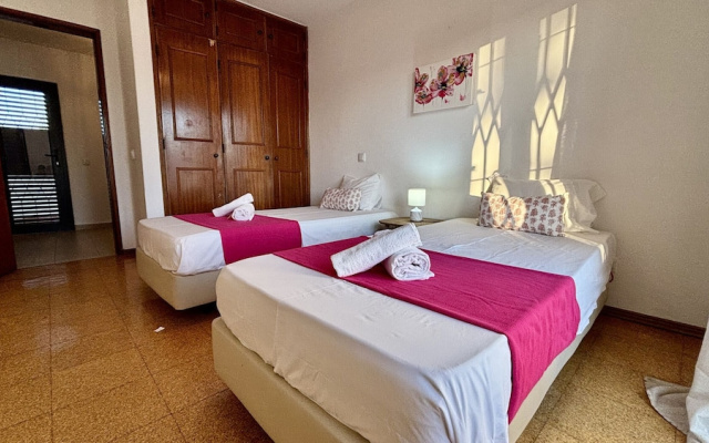 Vilamoura Grand Terrace 2 by Homing