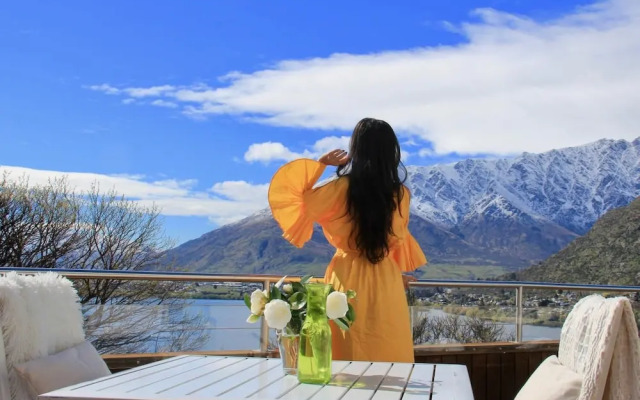 Breakfast at Tiffany's B&B