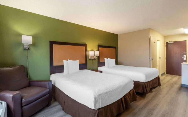 Extended Stay America Suites Chicago Woodfield Mall