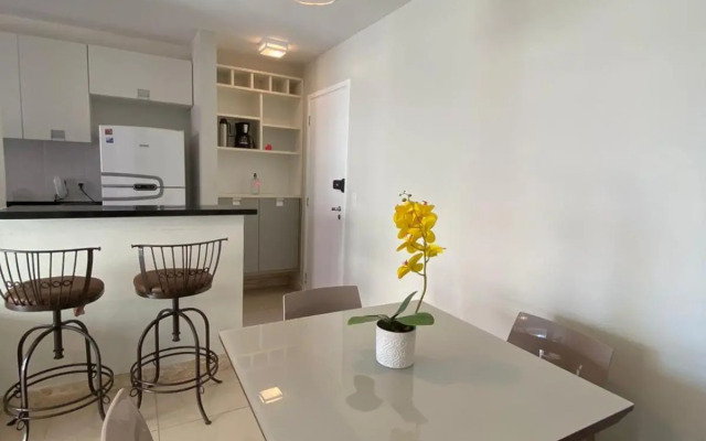 TEMPORADA737, APTO com 02 QUARTOS, Home Office, PISCINA, WIFI