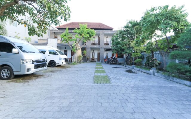Hotel Warta Putra