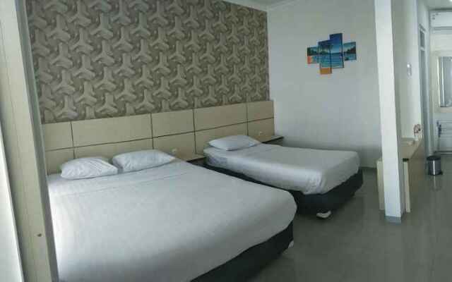 In Out Hotel Pangandaran