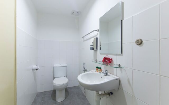 OYO 308 Hotel Sunjoy 9