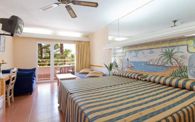 Playavera Hotel - Naturist Friendly