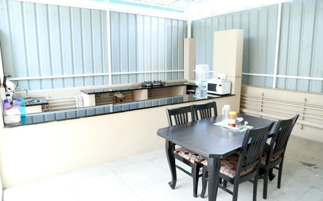 Catalyst Suites Service Apartments