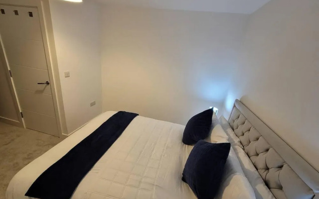 Impeccable 2-bed House in Milton Keynes