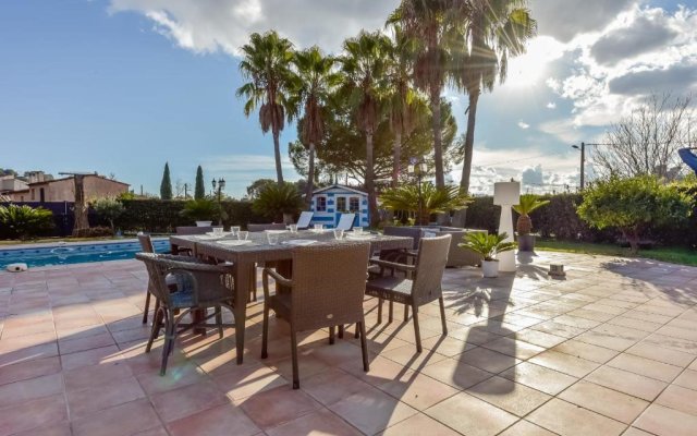 KIKILOUE Villa familiale avec piscine pour 10 à 15 min de Cannes !
