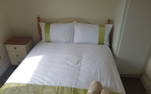 3 Bed Newly Renovated Cork city Sleeps 5