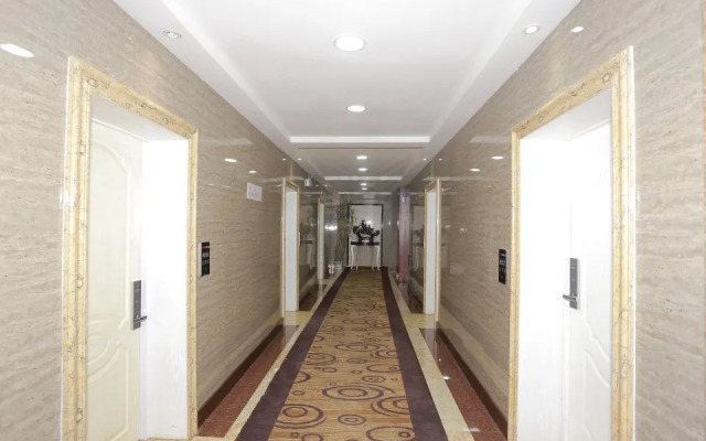 Huarong Apartment Hotel