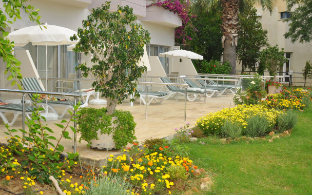 Aska Just In Beach – All Inclusive