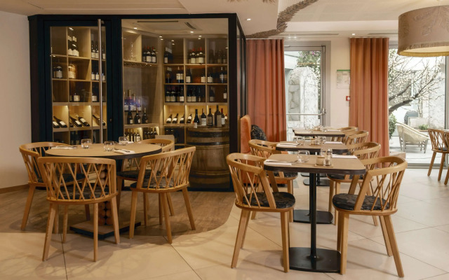 Golden Tulip Sophia Antipolis - Hotel And Spa