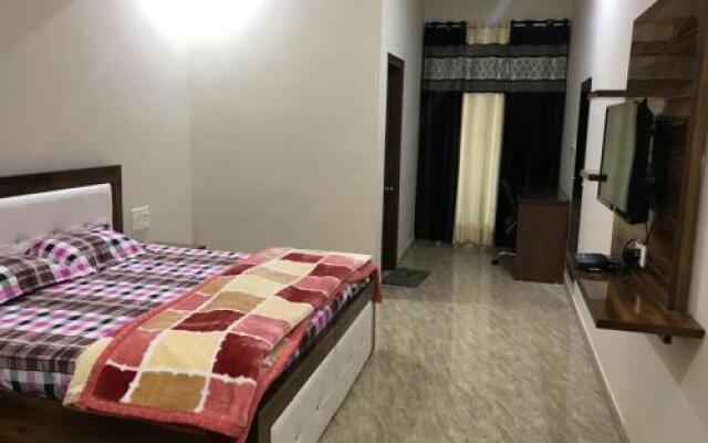 Shivam Lodge