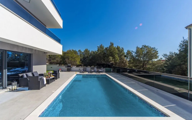 Villa Shaula
