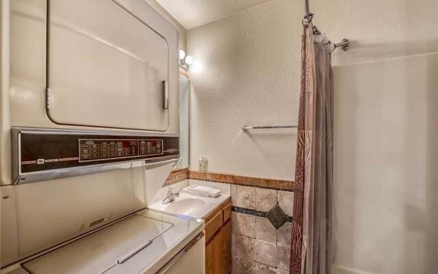 River Bend Lodge - Five Bedroom Cabin