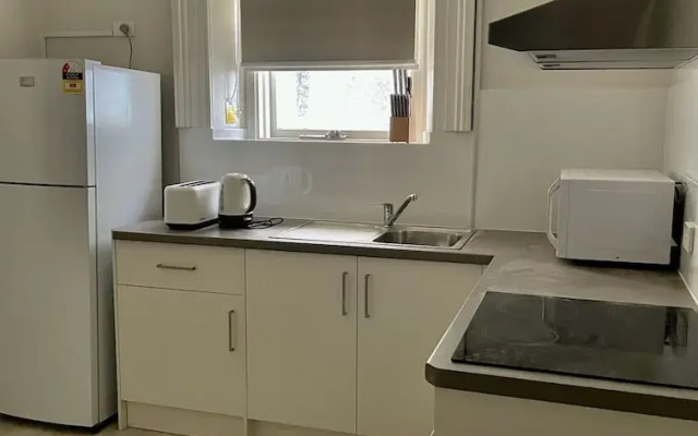 Seafield Tower Glenelg Apartment no 5