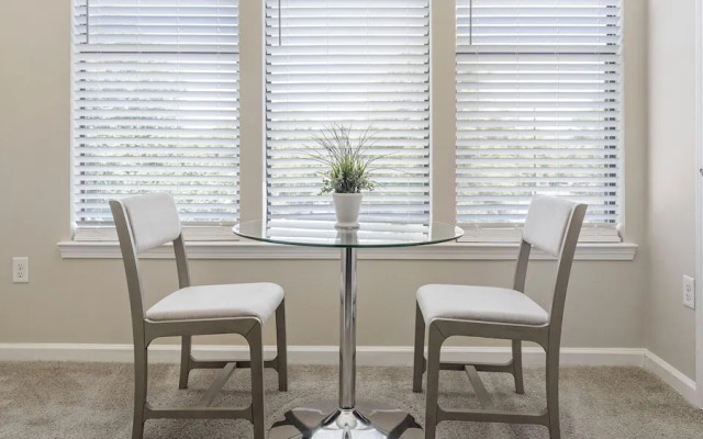 Landing Charlotte Apartments