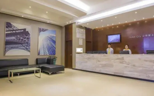 City Comfort Inn Hotel (Fangchenggang Xinggang Avenue)